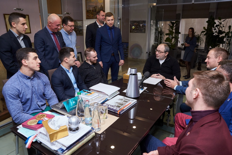 Зустріч Геннадія Кернеса з чемпіонами Європи та світу