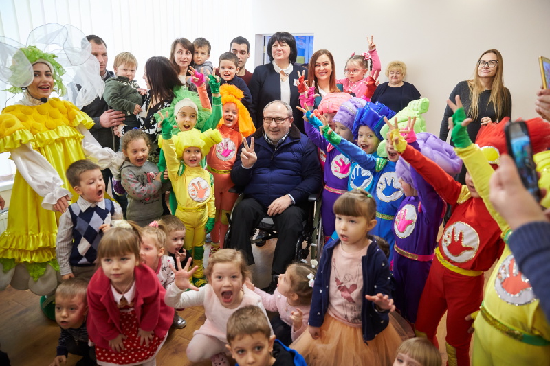 Геннадій Кернес відкрив нові групи в дитячому садку №352