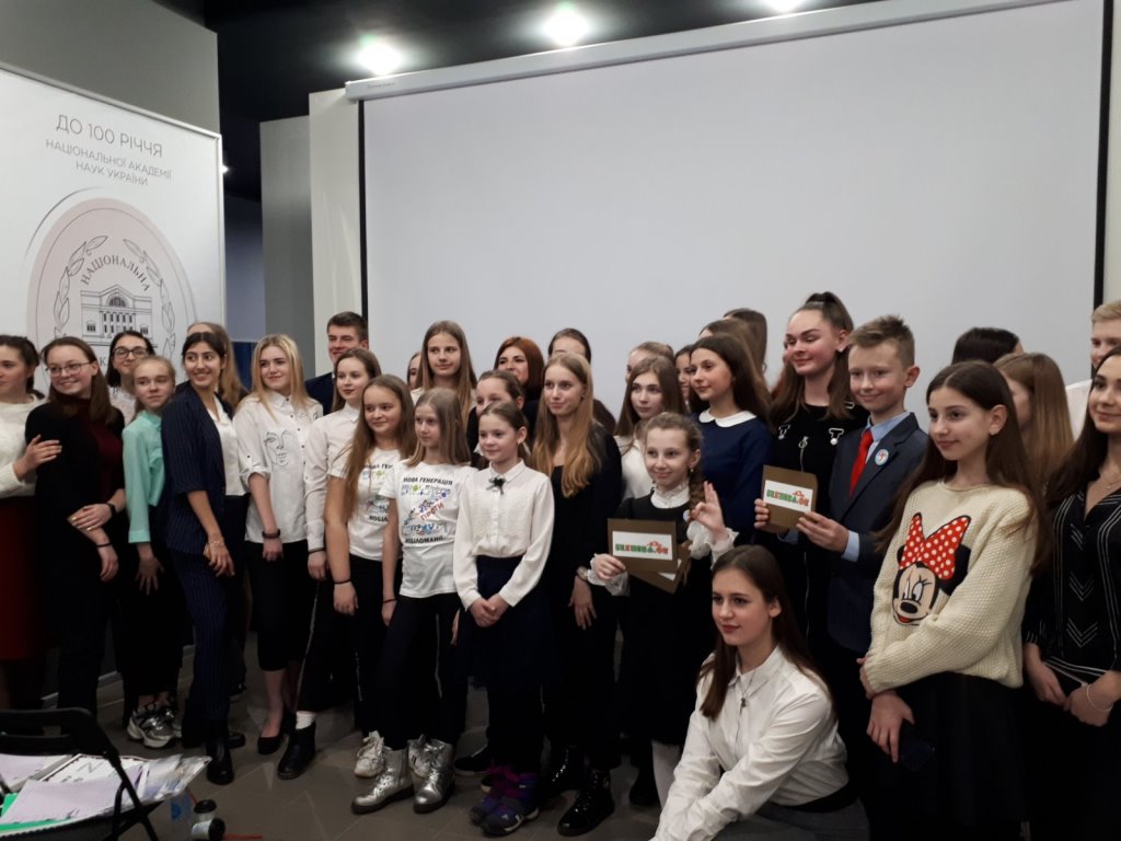 У Харкові реалізують кращі проєкти школярів в рамках «Марафону унікальних справ»