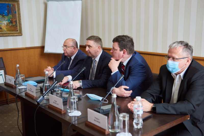 Засідання Харківського дипломатичного клубу