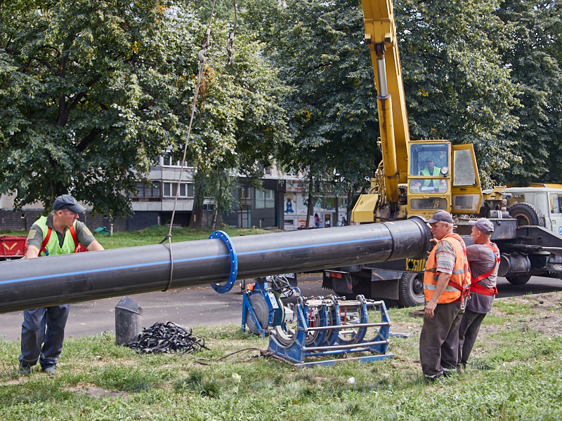 На Салтівці замінюють мережі холодного водопостачання