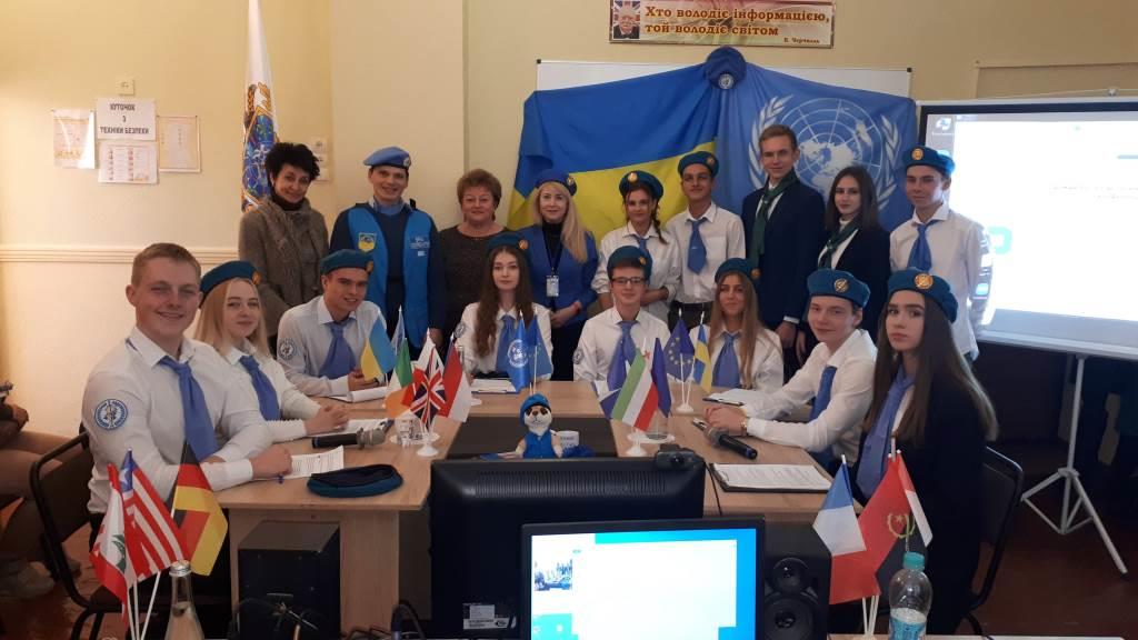 55 закладів освіти Харкова отримали сертифікати Міжнародної академії миру
