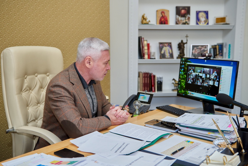 Онлайн-конференція Ігоря Терехова з лідерами учнівських організацій