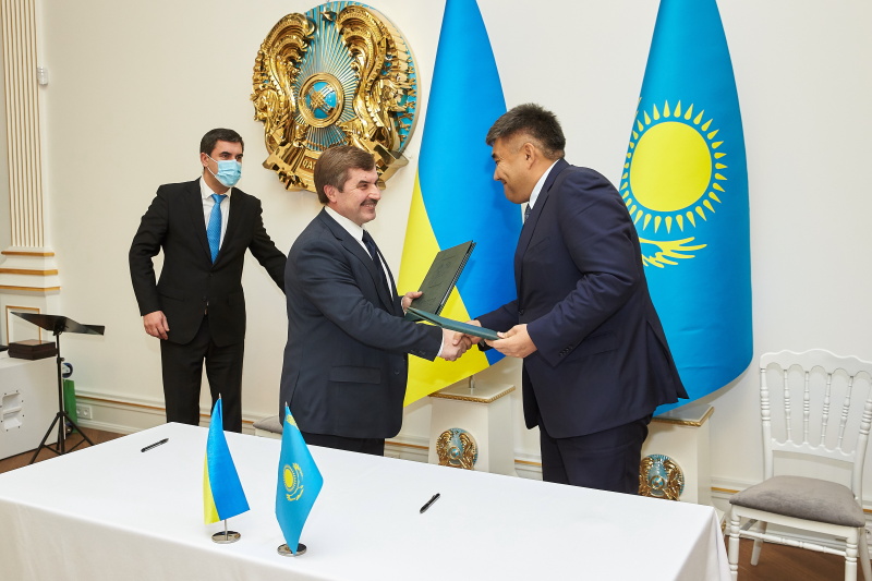 Харківська міськрада і посольство Казахстану підписали меморандум про співпрацю