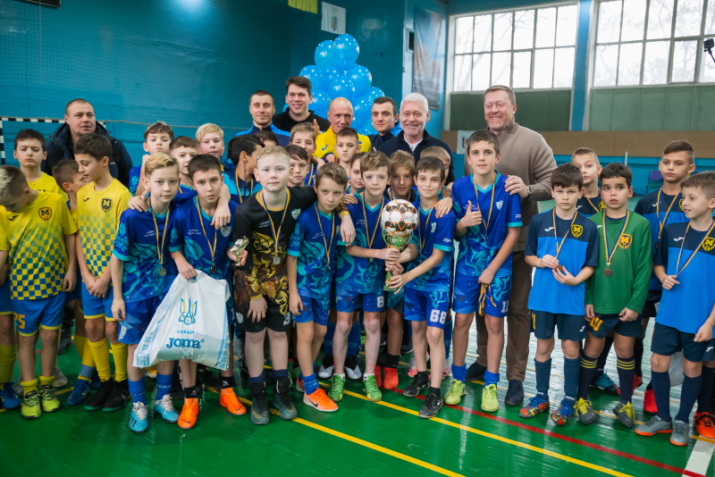 Ігор Терехов нагородив переможців змагань з футзалу на Кубок міської ради