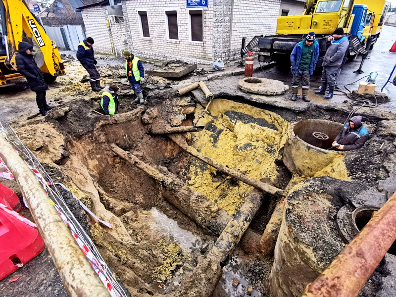 З початку року в Харкові замінили більше кілометра водогону