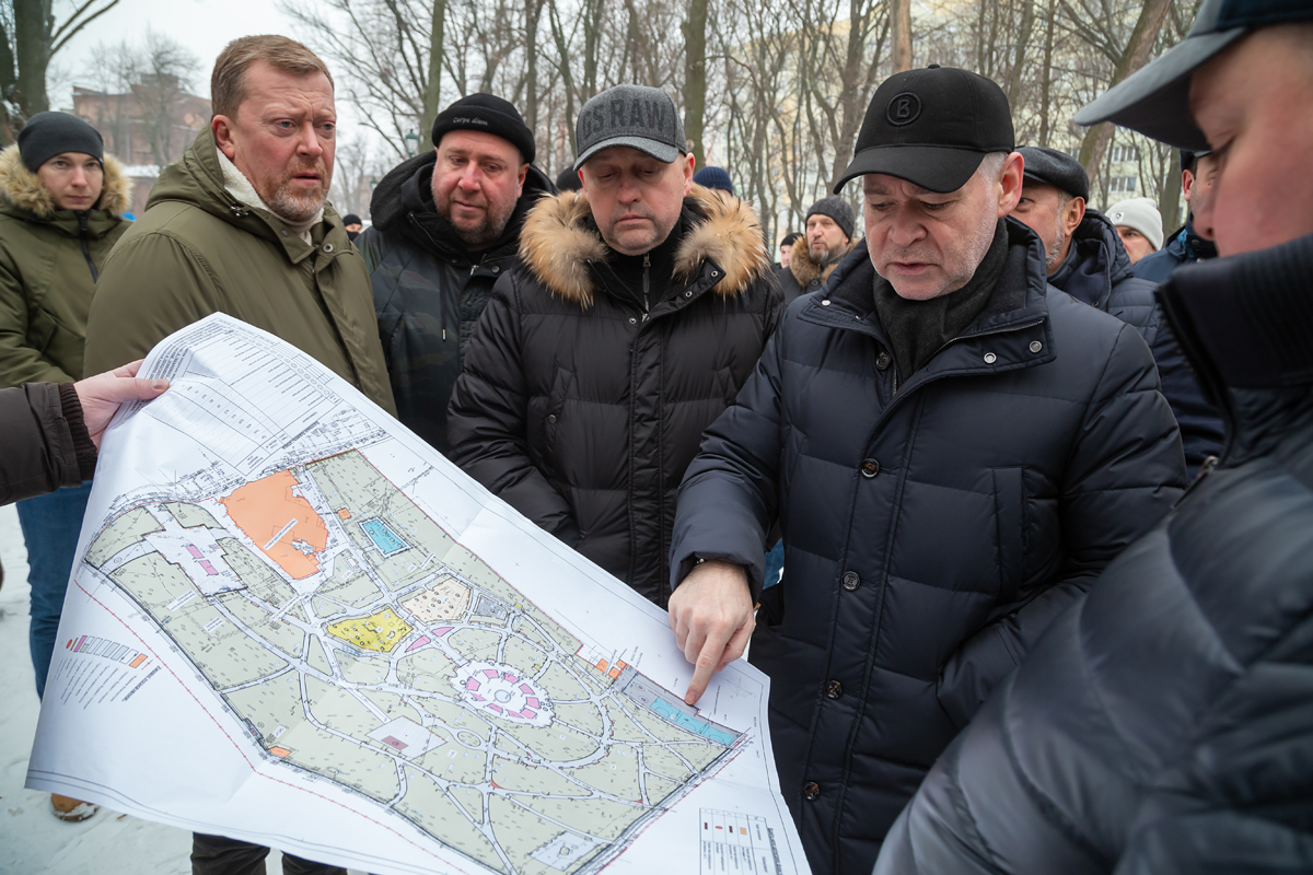 Реконструйований сквер біля БК «Металіст» відкриють до Дня міста