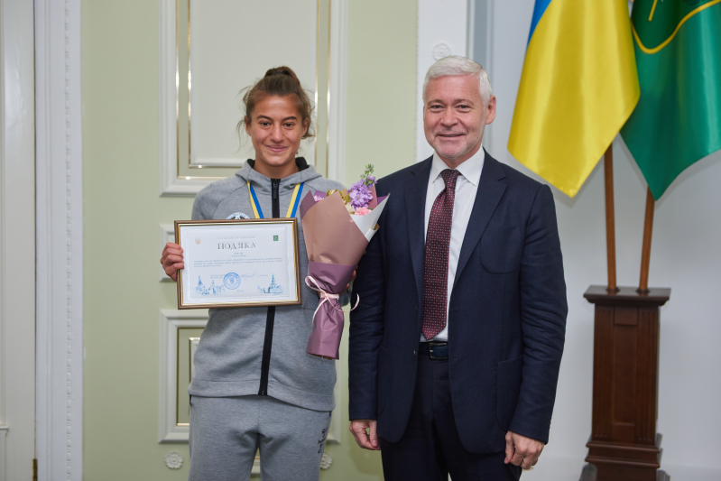 Ігор Терехов привітав ФК «Житлобуд-1» з 15-річчям - 18