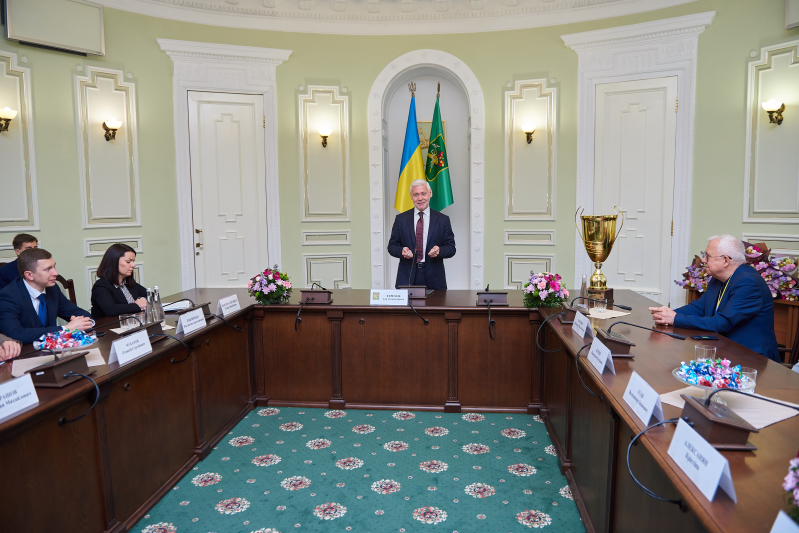 Ігор Терехов привітав ФК «Житлобуд-1» з 15-річчям - 25