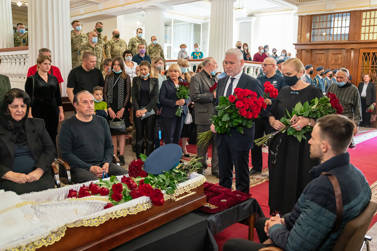 У Харкові попрощалися з Михайлом Карпєєвим - 9