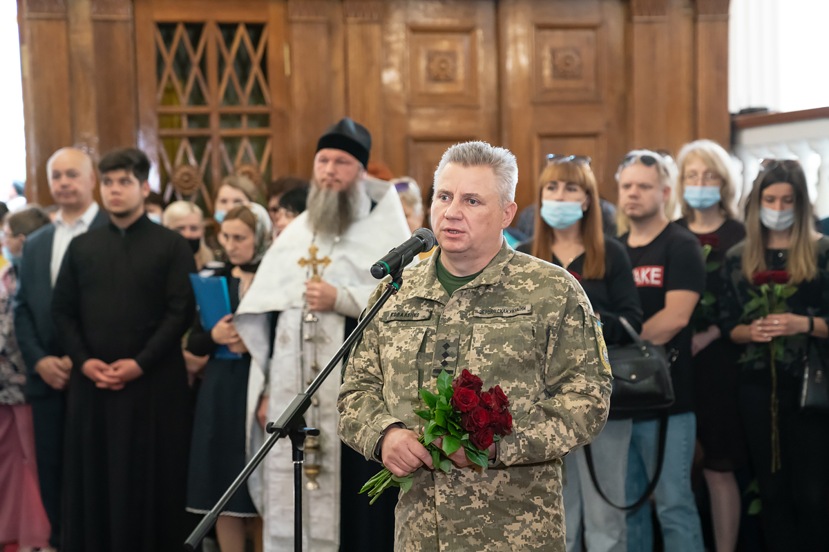 У Харкові попрощалися з Михайлом Карпєєвим - 12