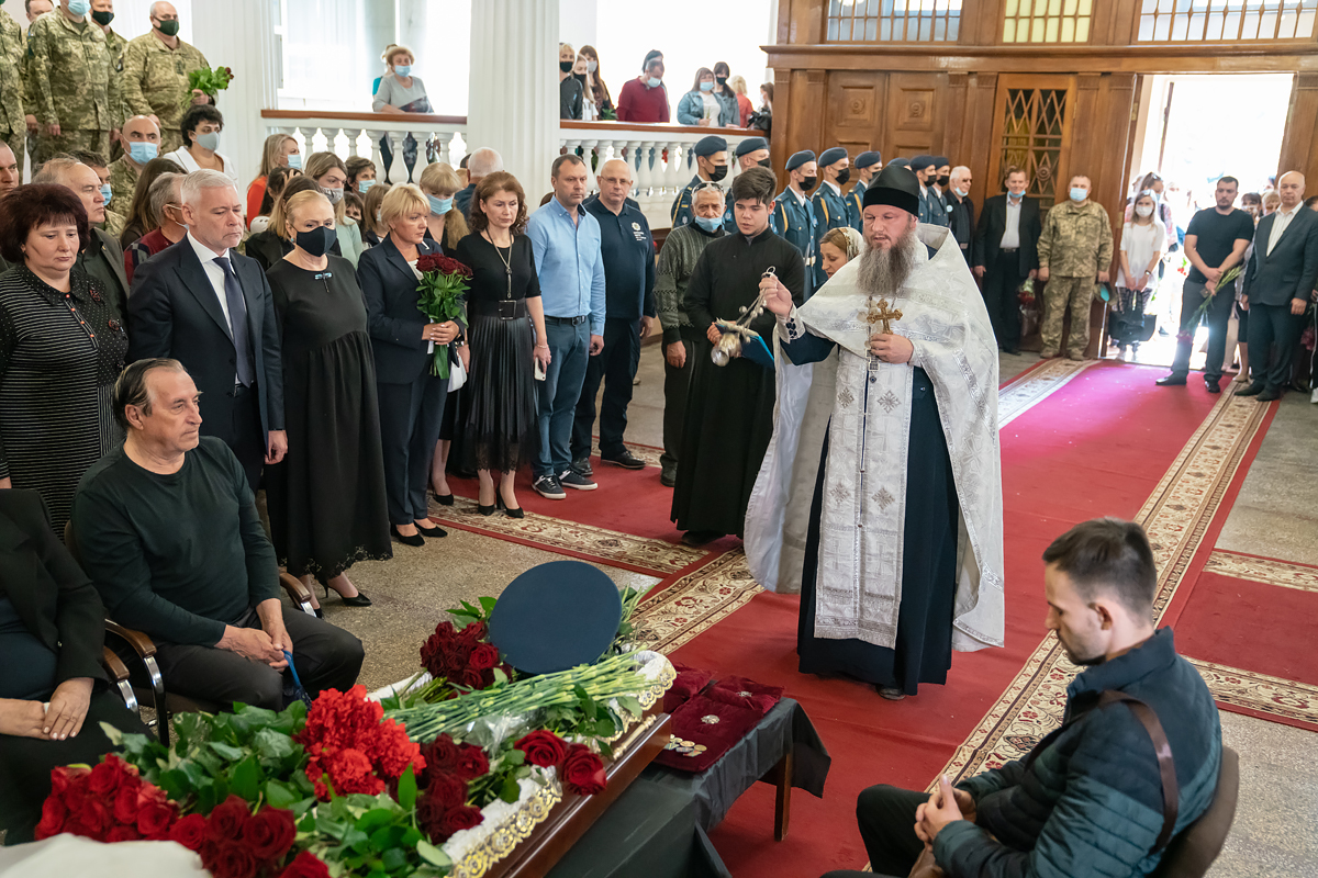 У Харкові попрощалися з Михайлом Карпєєвим - 14
