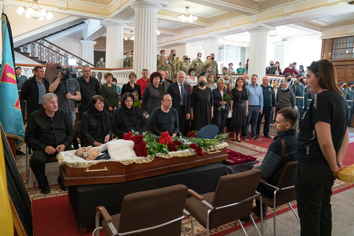 У Харкові попрощалися з Михайлом Карпєєвим - 15