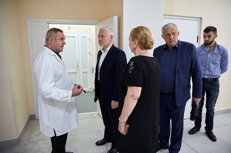 Ігор Терехов привітав медпрацівників 25-тої міської багатопрофільної лікарні