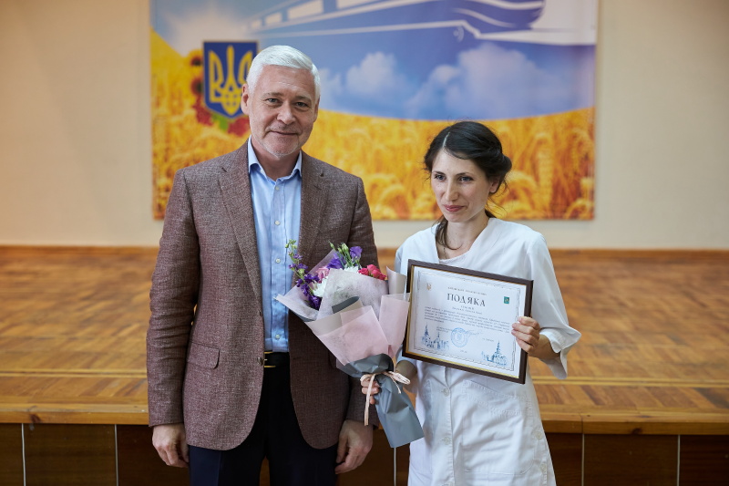 Ігор Терехов привітав зі святом працівників лікарні на залізничному транспорті - 7