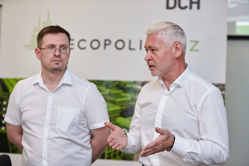 У Харкові відкрили лабораторію з виробництва тест-систем на коронавірус - 15