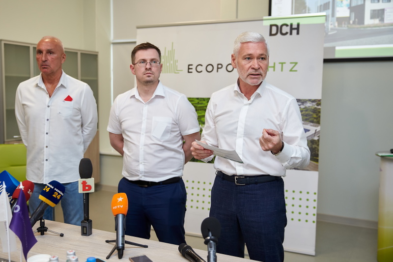 У Харкові відкрили лабораторію з виробництва тест-систем на коронавірус - 16