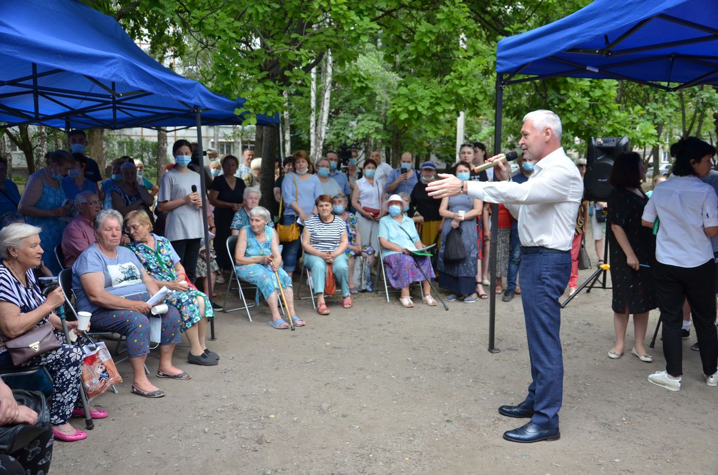 У Харкові відремонтують 1400 під'їздів і встановлять 300 дитячих майданчиків - 3