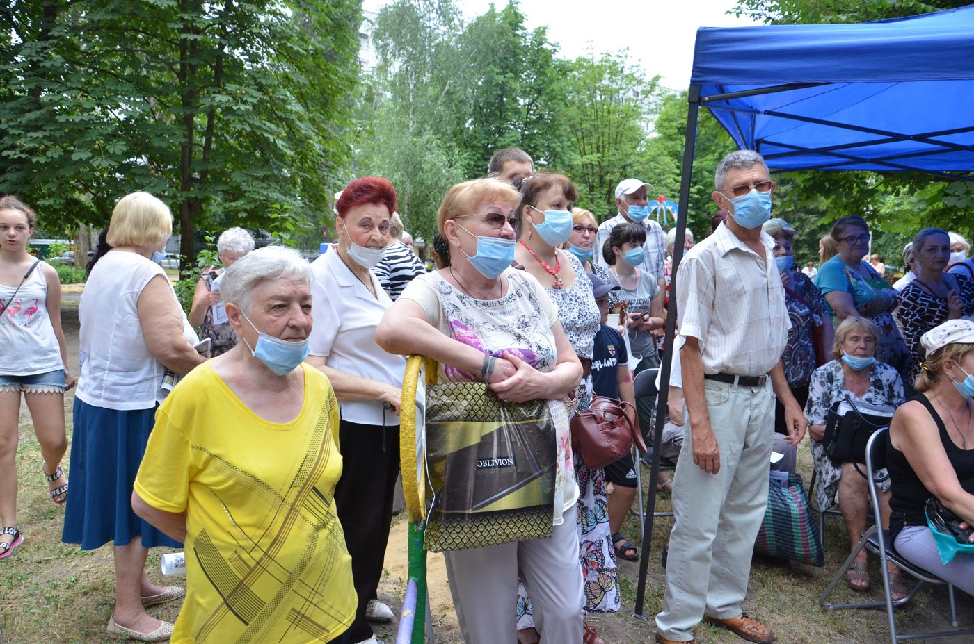 У Харкові відремонтують 1400 під'їздів і встановлять 300 дитячих майданчиків - 9