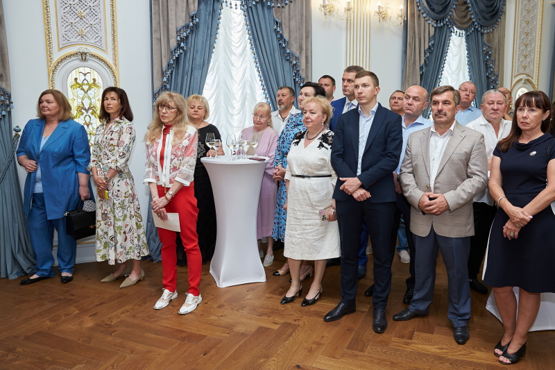 Презентація Фонду Геннадія Кернеса і пам'ятного блоку поштових марок на його честь - 8