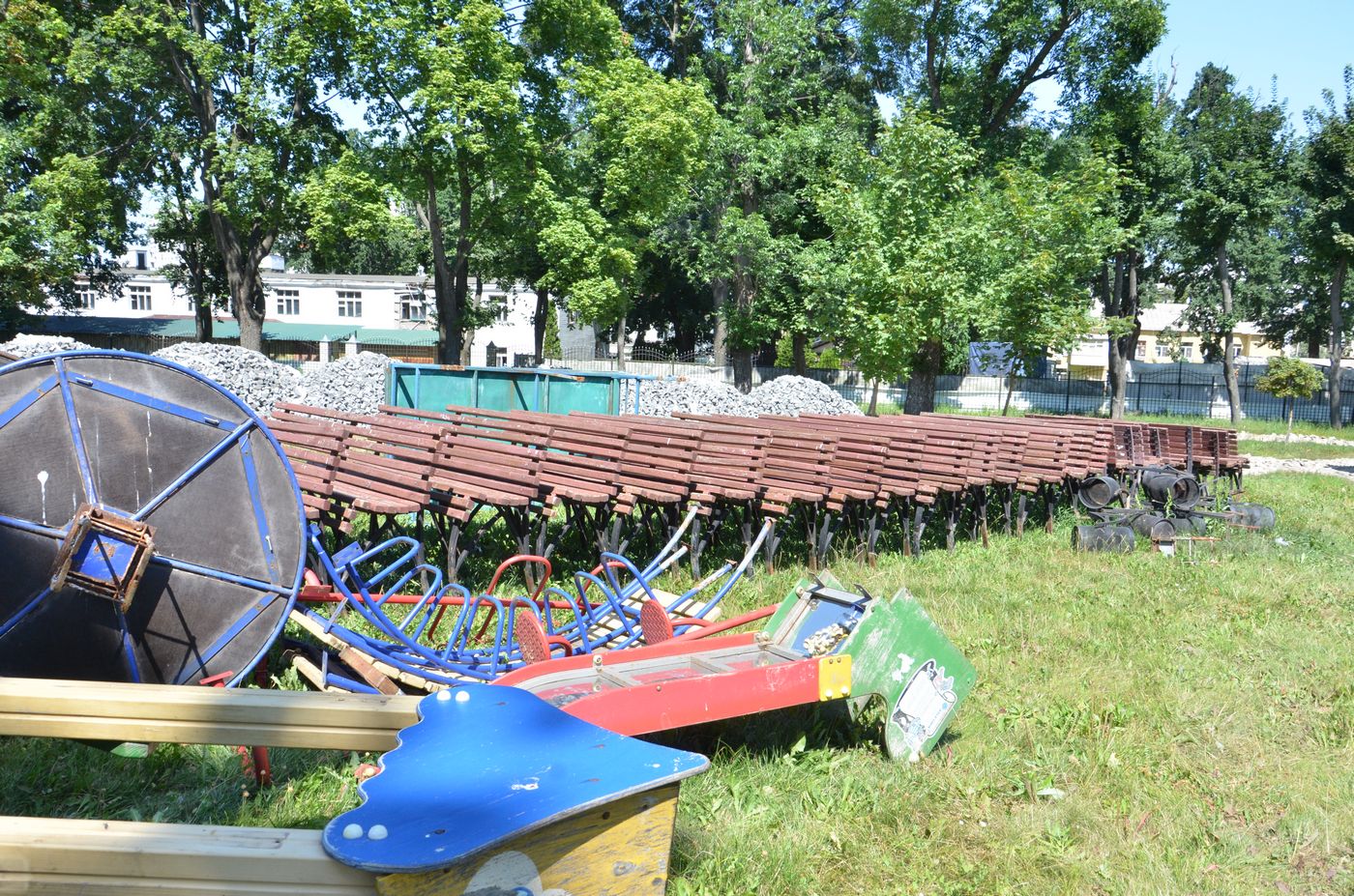 У Новобаварському районі будують сучасну зону відпочинку - 8