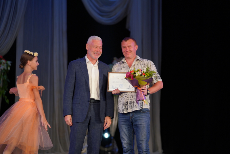 Ігор Терехов привітав з Днем будівельника працівників «Житлобуд-1» - 4