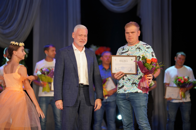 Ігор Терехов привітав з Днем будівельника працівників «Житлобуд-1» - 12