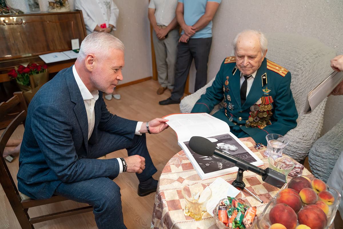 Ігор Терехов подякував визволителю Харкова за героїзм у роки війни - 7