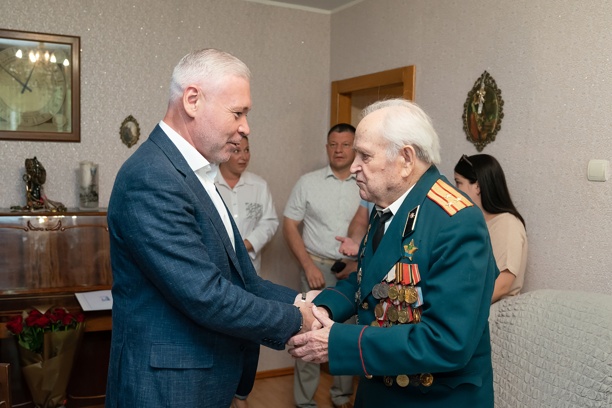 Ігор Терехов подякував визволителю Харкова за героїзм у роки війни - 8