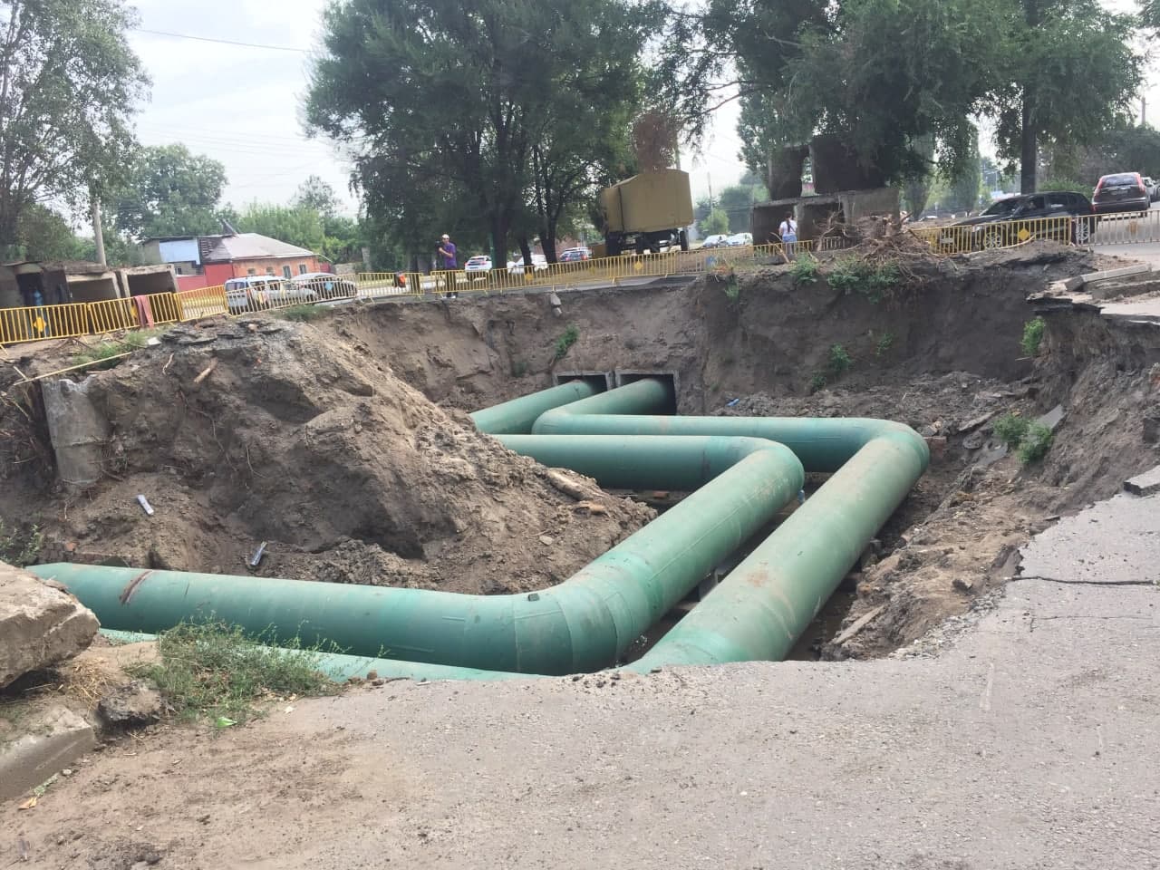 На вулиці Матюшенка повністю реконструюють тепломагістраль