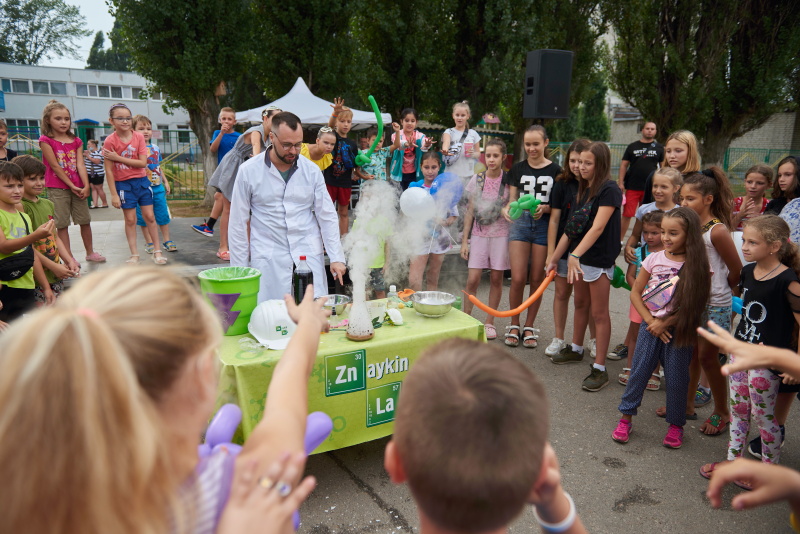 У районах Харкова відзначають День міста - 18