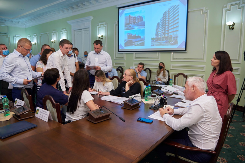 Заборона на незаконну торгівлю і допомога громадським організаціям, - Ігор Терехов зустрівся з харків'янами - 8
