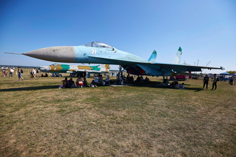 На аеродромі «Коротич» проходить авіаційний фестиваль - 1