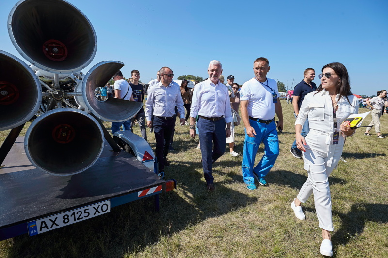 На аеродромі «Коротич» проходить авіаційний фестиваль - 9