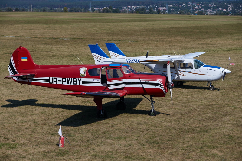 На аеродромі «Коротич» проходить авіаційний фестиваль - 39