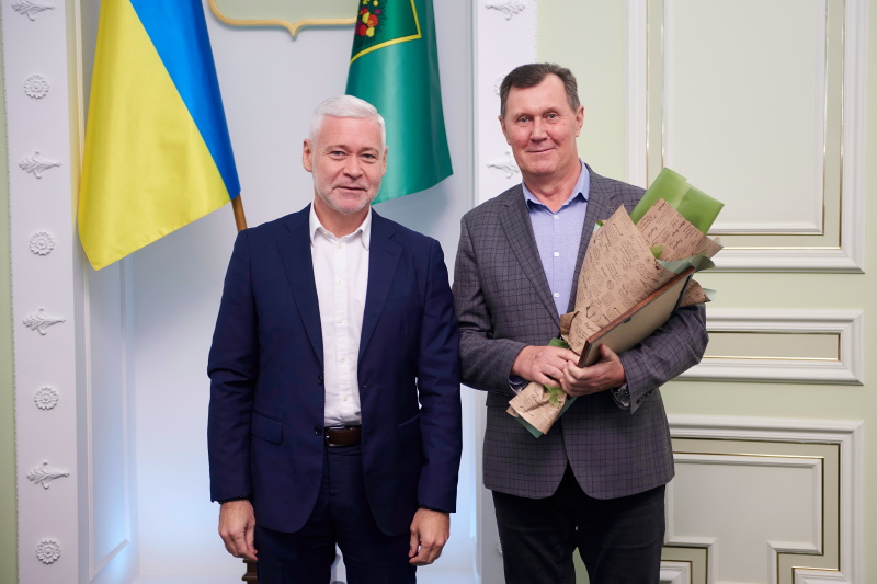 Ігор Терехов привітав учителів Слобідського та Основ'янського районів - 8