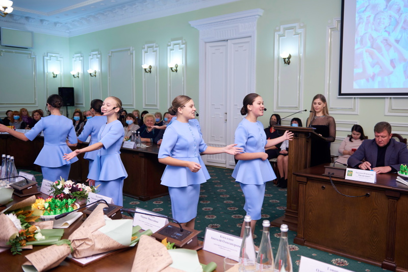 Ігор Терехов привітав учителів Слобідського та Основ'янського районів - 10
