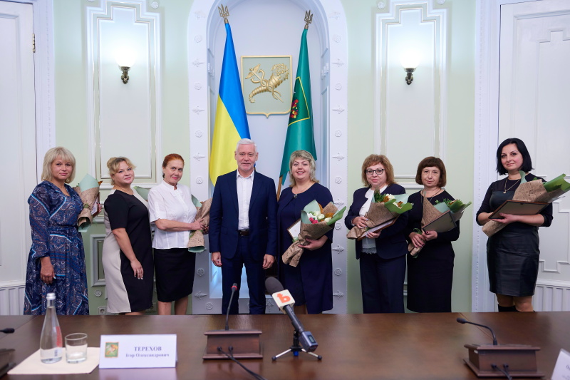 Ігор Терехов привітав учителів Слобідського та Основ'янського районів - 28