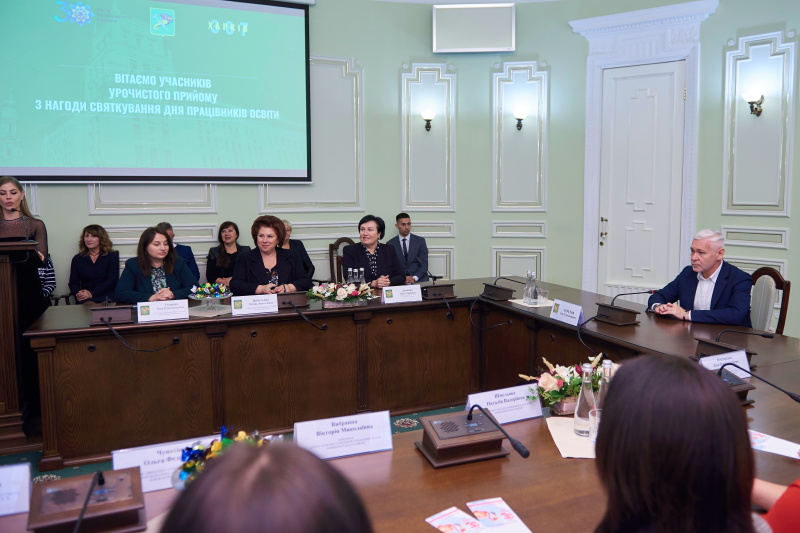 Ігор Терехов нагородив педагогів Новобаварського та Холодногірського районів - 3