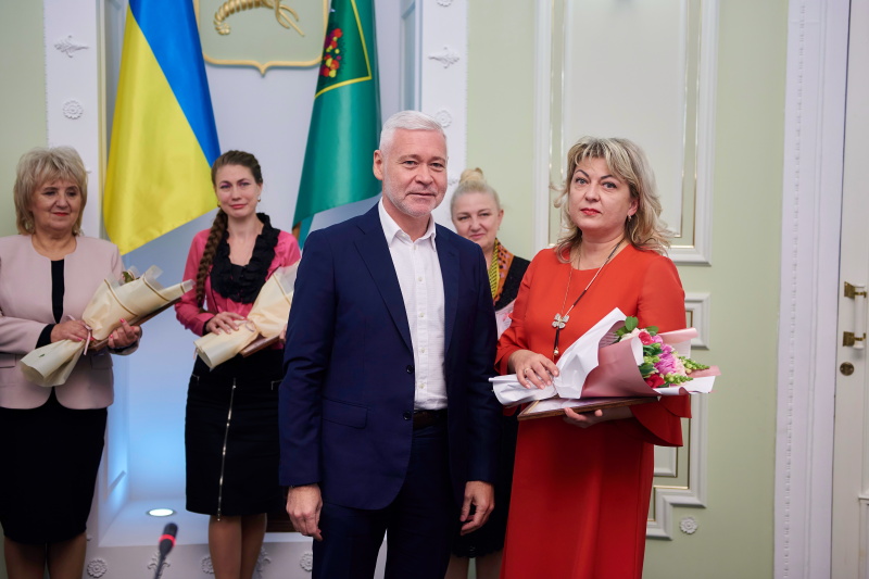 Ігор Терехов нагородив педагогів Новобаварського та Холодногірського районів - 20