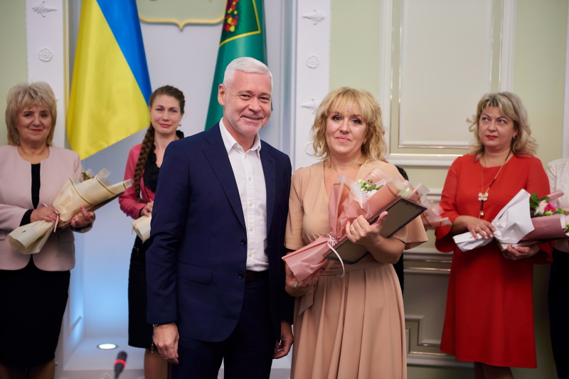 Ігор Терехов нагородив педагогів Новобаварського та Холодногірського районів - 22