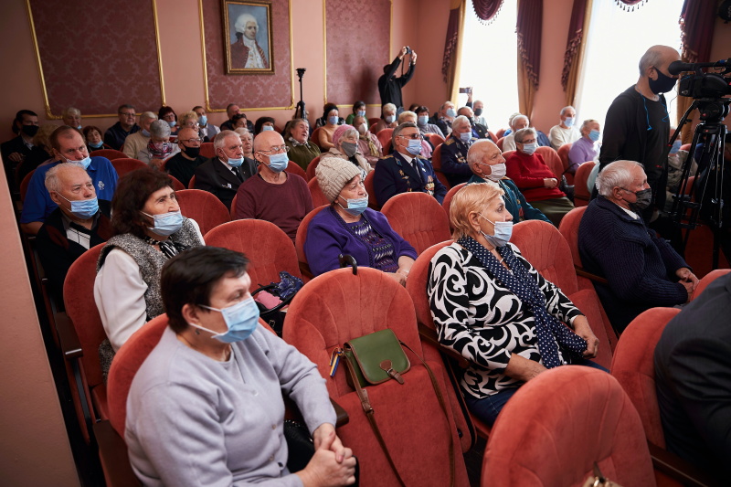 Ігор Терехов привітав ветеранів Основ'янського району - 3