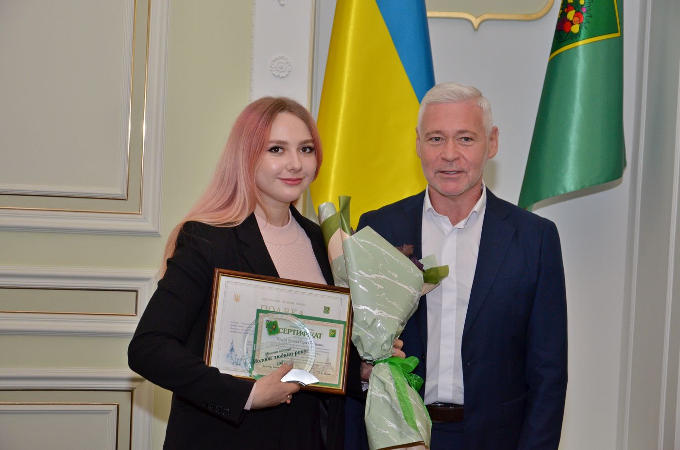 У міськраді нагородили переможців конкурсу «Молода людина року» - 12