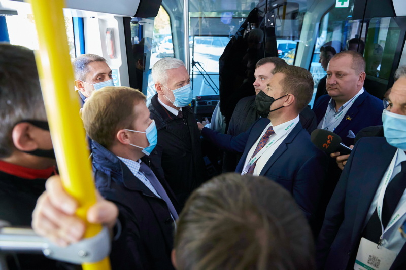 Підписання меморандуму і презентація швейцарського трамвая «Stadler» - 10