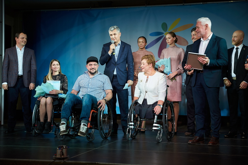 У Харкові людям з інвалідністю вручили премії за особливі досягнення - 27