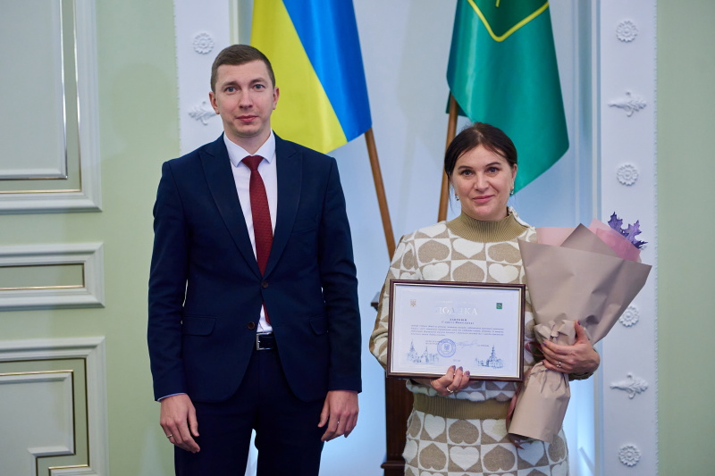 У міськраді вручили нагороди матерям-героїням - 8