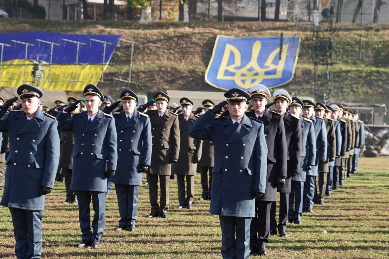 В університеті імені Кожедуба пройшов випуск льотчиків
