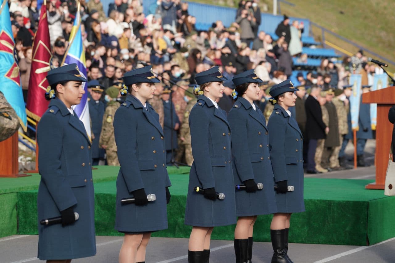 В університеті імені Кожедуба пройшов випуск льотчиків - 7