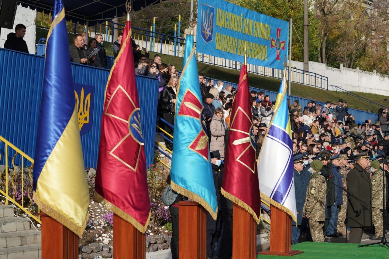 В університеті імені Кожедуба пройшов випуск льотчиків - 8