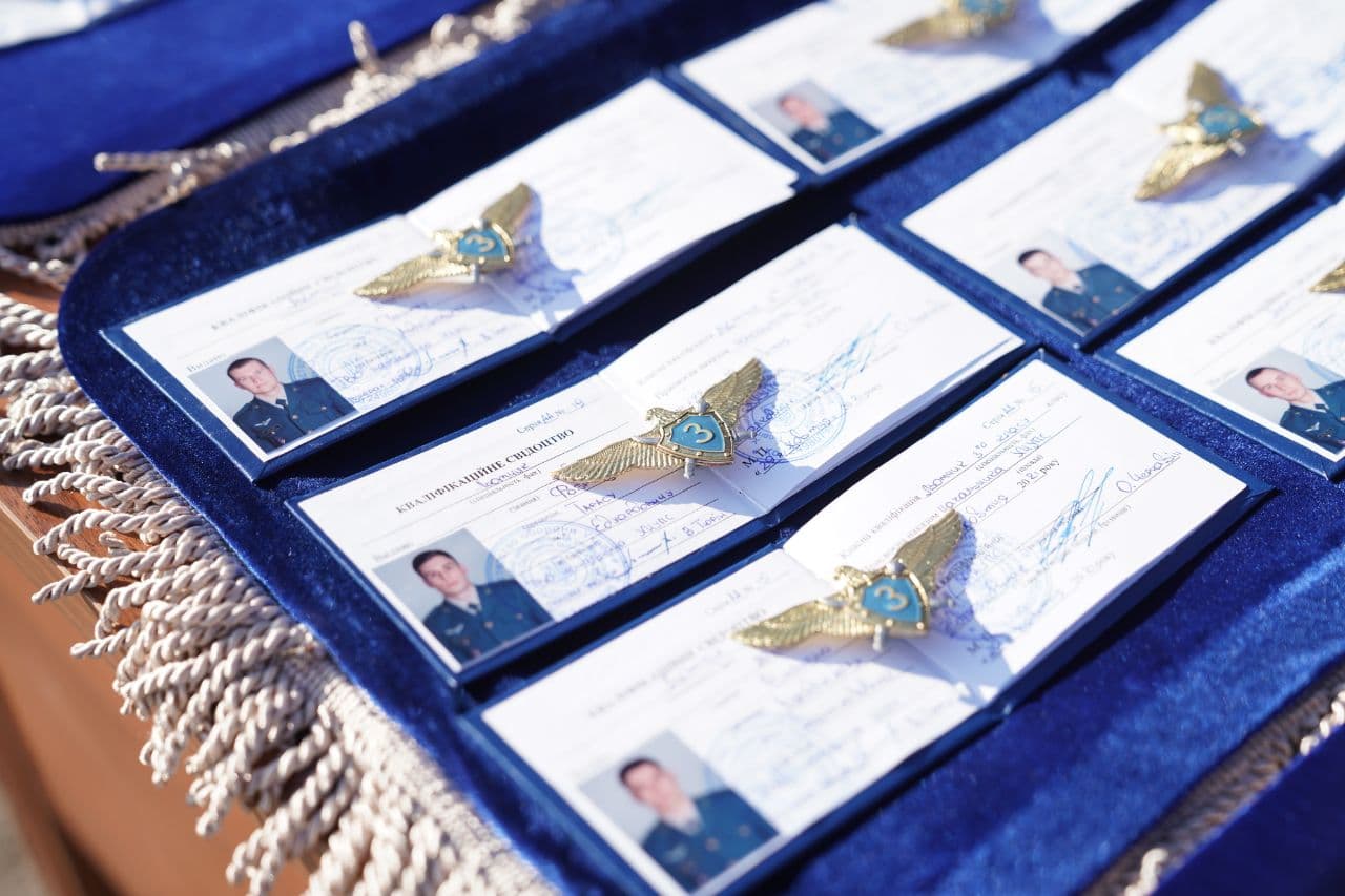В університеті імені Кожедуба пройшов випуск льотчиків - 9